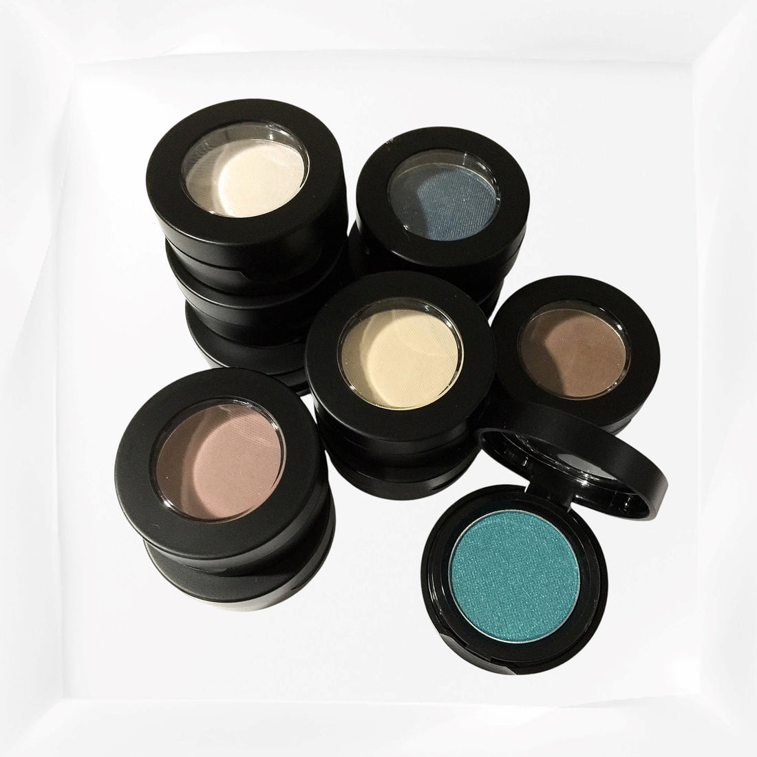 CUTIE PIE Pressed Mineral Eye Shadow