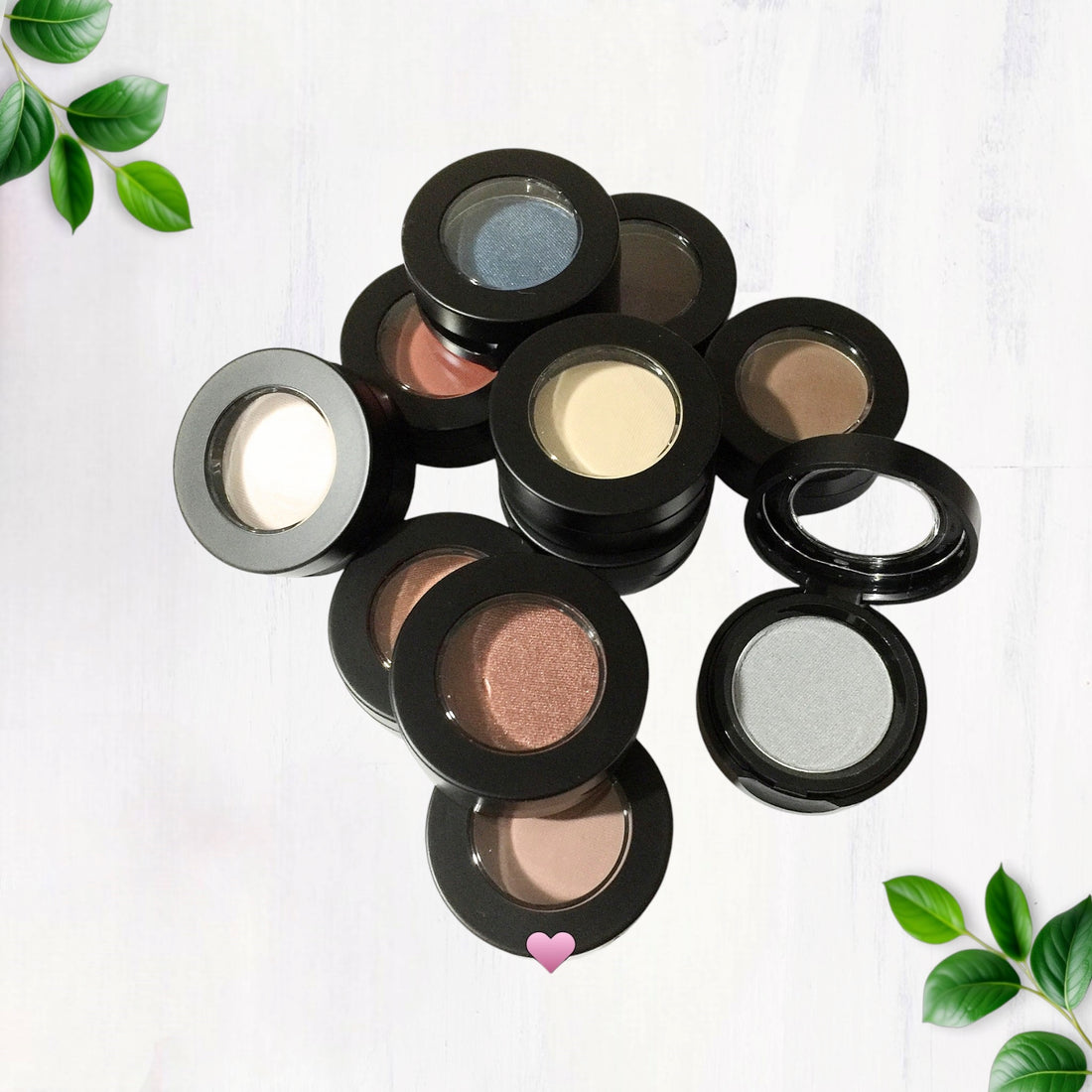 CUTIE PIE Pressed Mineral Eye Shadow