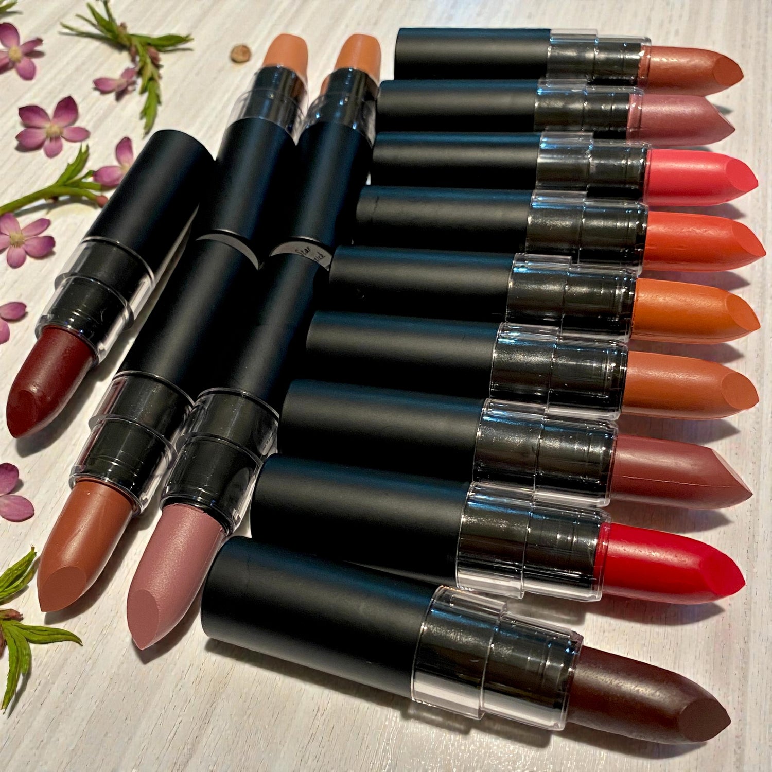 Organic Lipstick | 14 Shades