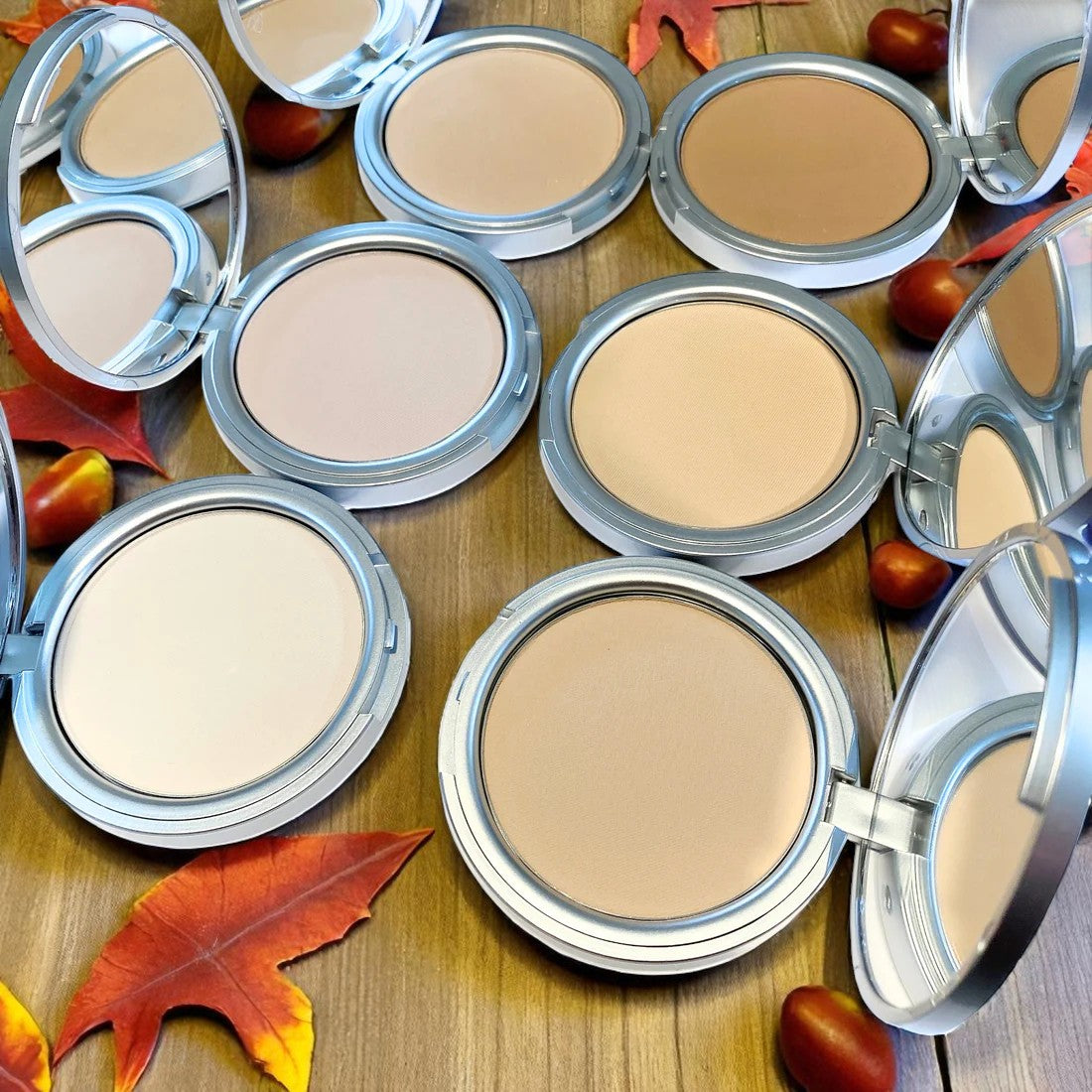 Pressed Mineral Foundation | Silver Compact